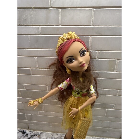 MATTEL EVER AFTER HIGH ROSABELLA DOLL DISCONTINUED 2014 MONSTER HIGH - Picture 2 of 8